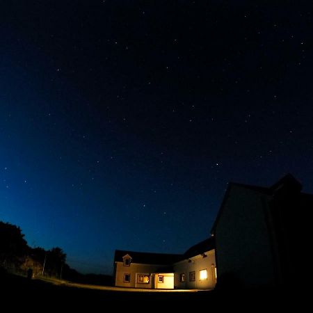 The Skellig Lodge & Hostel Ballinskelligs Exterior photo