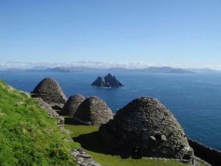 The Skellig Lodge & Hostel Ballinskelligs Exterior photo