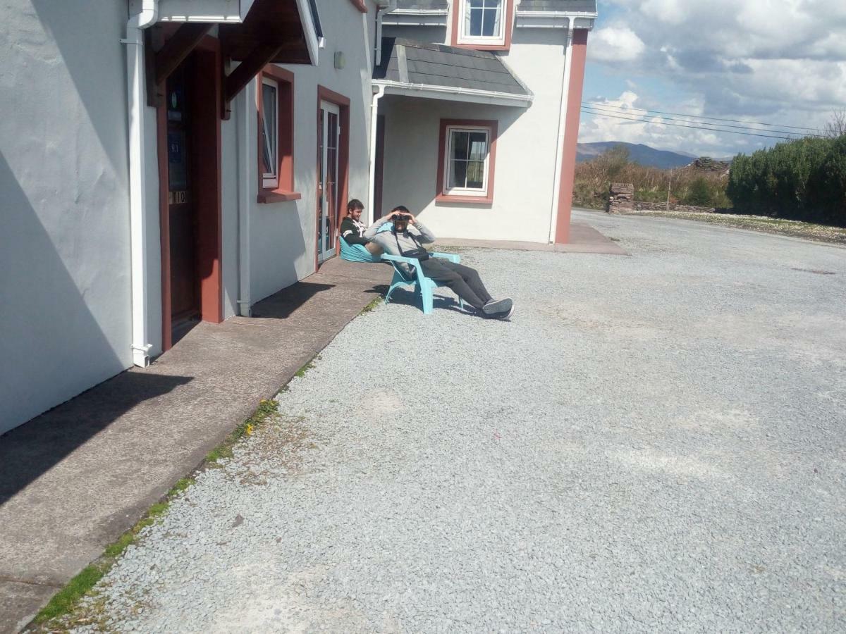 The Skellig Lodge & Hostel Ballinskelligs Exterior photo