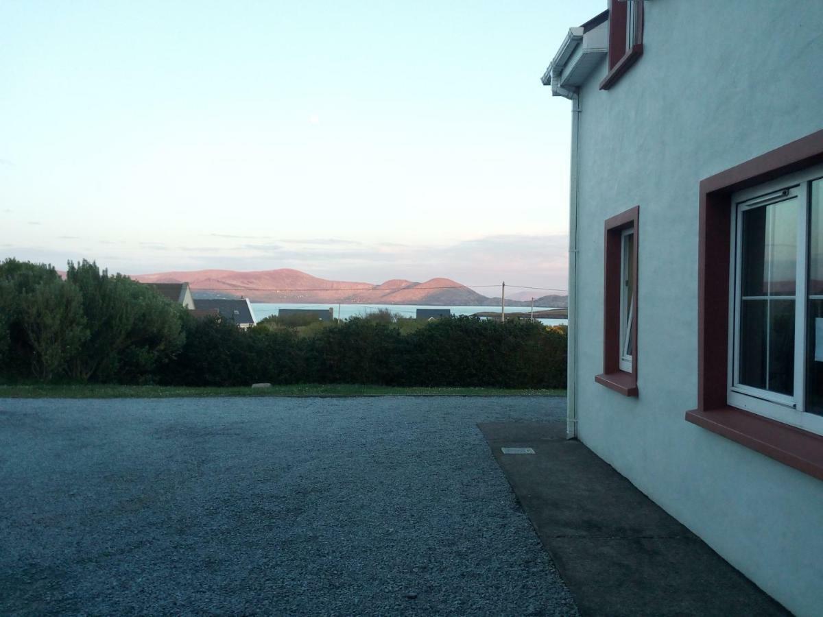 The Skellig Lodge & Hostel Ballinskelligs Exterior photo